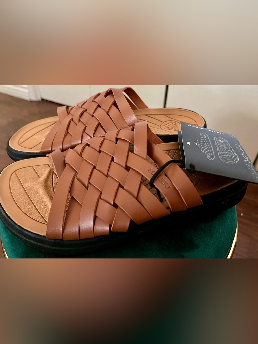 Brand New Women’s Malibu Woven Slide Vegan Sandals - Tan Brown size 8